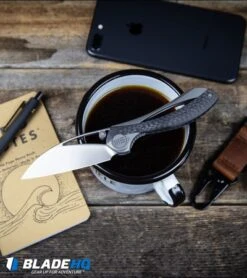 WE Knife Co. Isham Pleroma Integral Knife Champagne Ti /CF (2.95" Satin) 821B -Benchmadess Zone WE Knife Co. Isham Pleroma Integral Knife Gray Ti CF Hand Satin 821A BHQ85588 kp desktop web